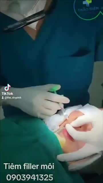 NỤ CƯỜI VÀ ĐÔI MÔI QUYẾN RŨ LÀ VŨ KHÍ BÍ MẬT ĐỂ CHINH PHỤC TRÁI TIM