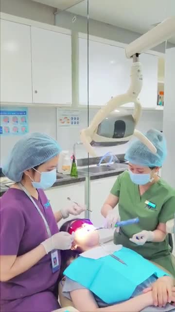 NÓNG: JW TRÁM RĂNG GIẢI CỨU HÀM RĂNG BỊ SÂU ĂN MÒN CHO NỮ SINH GEN Z