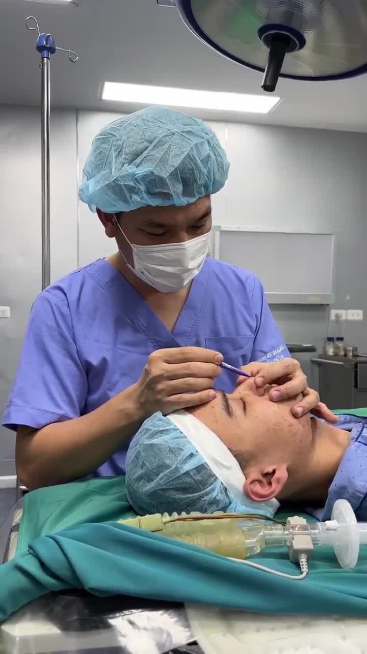 PHẪU THUẬT CHỈNH SỬA SẸO MŨI MÔI CHO KHÁCH HÀNG TRẺ.