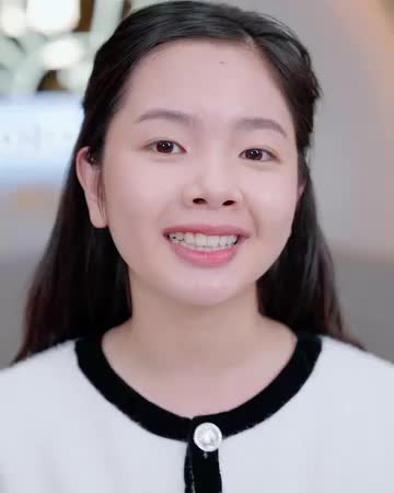 "Từ khi hết mụn em cảm thấy tự tin hơn và có quyết tâm theo đuổi đam mê hơn” - chia sẻ của cô nàng Gen Z Hương Quỳnh sau khi trị mụn thành công tại Hồng Ngọc.