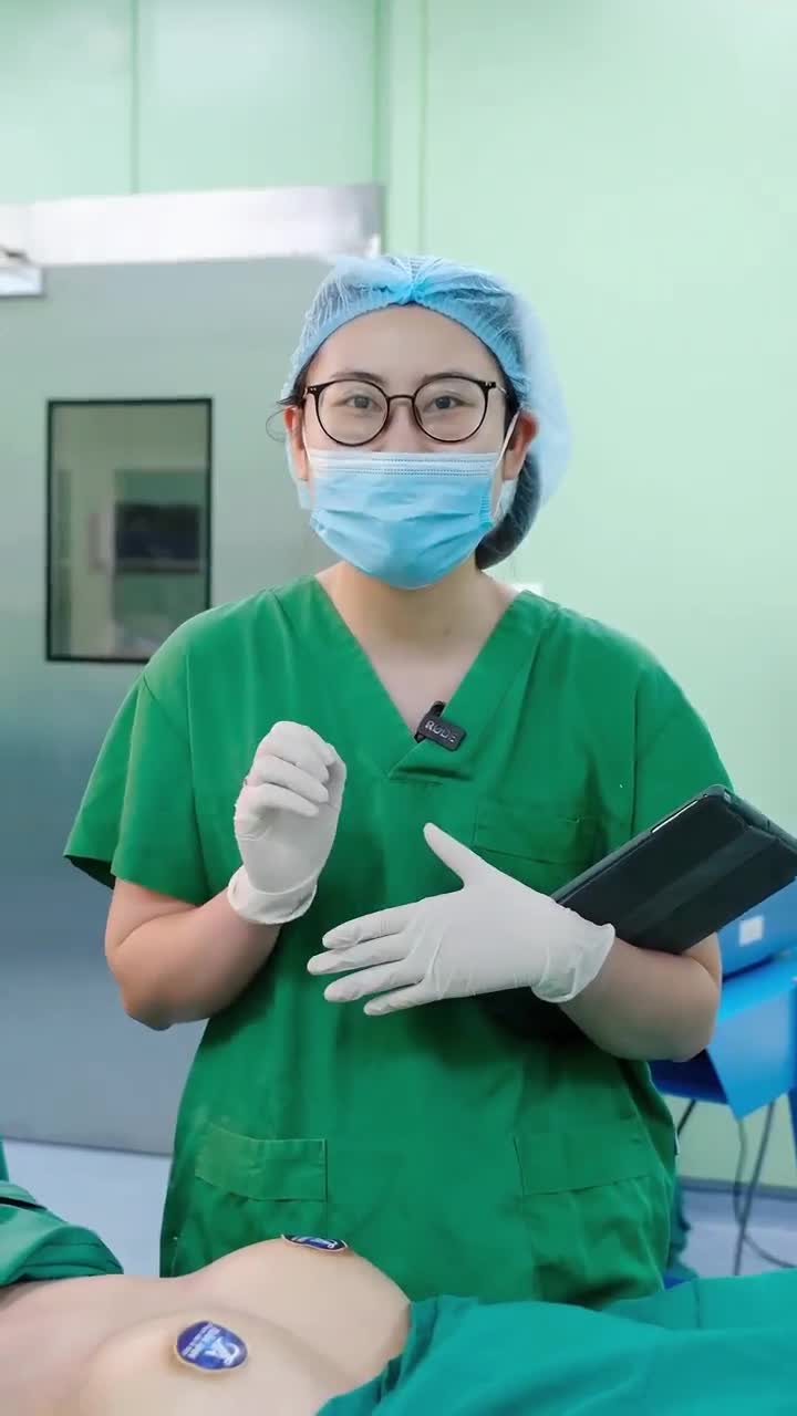 Kết quả combo nâng ngực + hút mỡ bụng cho mẹ bỉm sữa 4 con Mọi người xem ngay kết quả trong video này nhé!