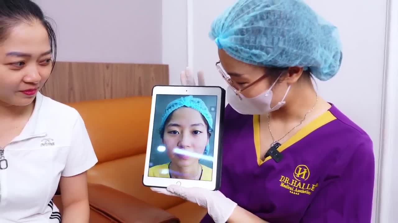 Cảm xúc của hai chị em khi thấy kết quả Cắt mí cực xinh tại Dr.Hải Lê!