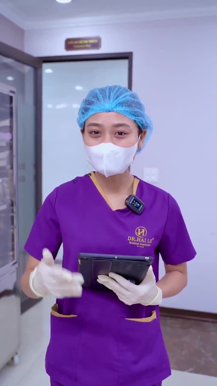 Hai chị em cùng "trẻ ra 10 tuổi" khi đến với Dr.Hải Lê!