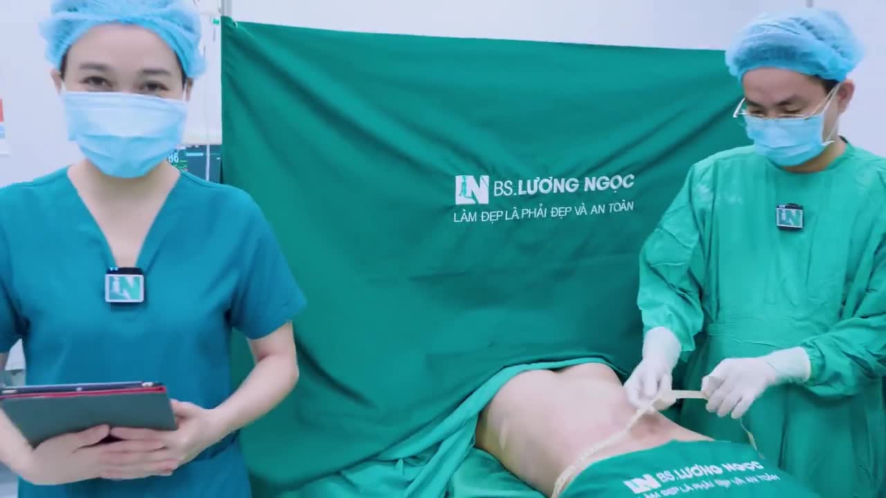Cùng theo dõi hành trình tìm lại vóc dáng “thời con gái” với vòng eo thon gọn thắt đáy và vòng 1 căng tròn đầy đặn của chị khách đến với ekip Bác sĩ hôm nay.