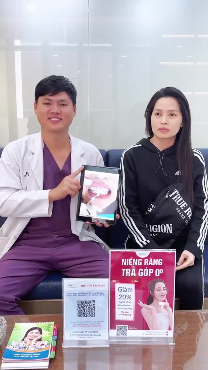 Chị khách Sài Thành tạm biệt hơn 90% RĂNG Ố VÀNG, NGẢ MÀU sau thực hiện TẨY RĂNG tại JW