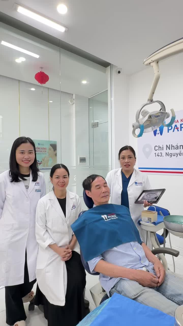 Cùng TS BS Laurent Trâm lắng nghe cảm nhận của KH Việt Kiều sau khi phục hình toàn hàm trên bằng phương pháp Implant All on 5 tại Nha Khoa Paris Vinh