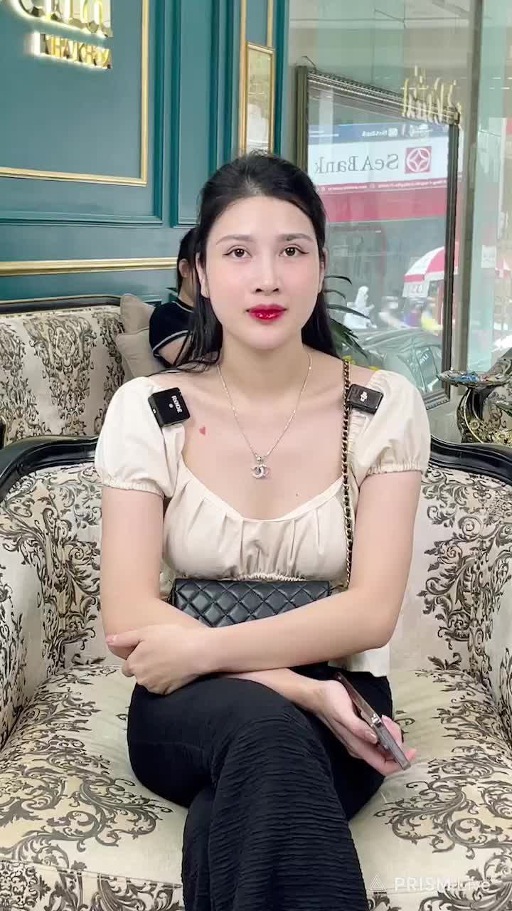 4 NĂM SAU LÀM RĂNG SỨ: CHỊ PHẠM ANH TRỞ LẠI DELIA, NỤ CƯỜI VẪN BỀN ĐẸP NHƯ MỚI!