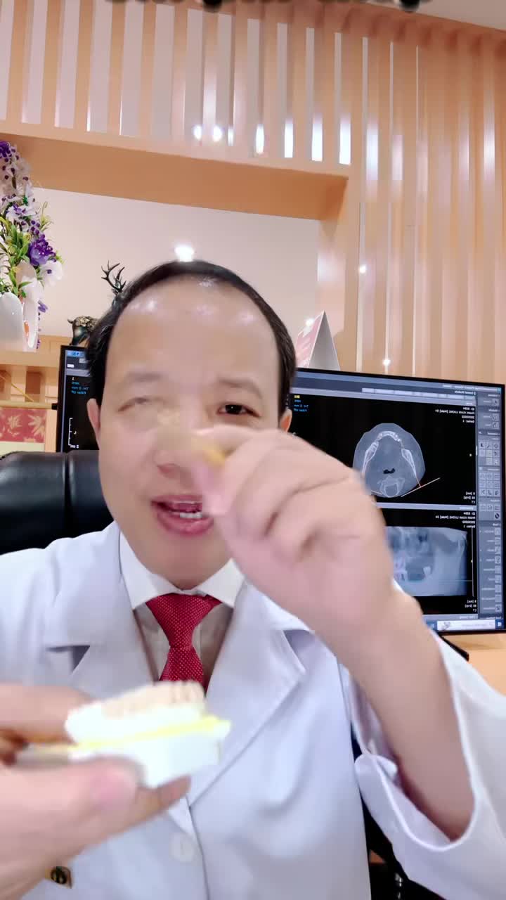 SO SÁNH GIỮA CẦU RĂNG SỨ VÀ TRỒNG RĂNG IMPLANT