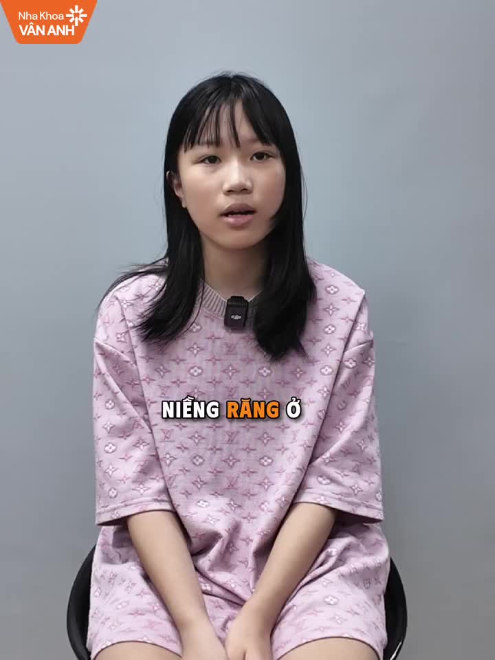 Chia sẻ từ khách hàng nhí Lê Thị Uyển Nhi - đã từng tham khảo ở nhiều nha khoa khác, trước khi lựa chọn Nha khoa Vân Anh làm nơi đồng hành trên hành trình chỉnh nha.