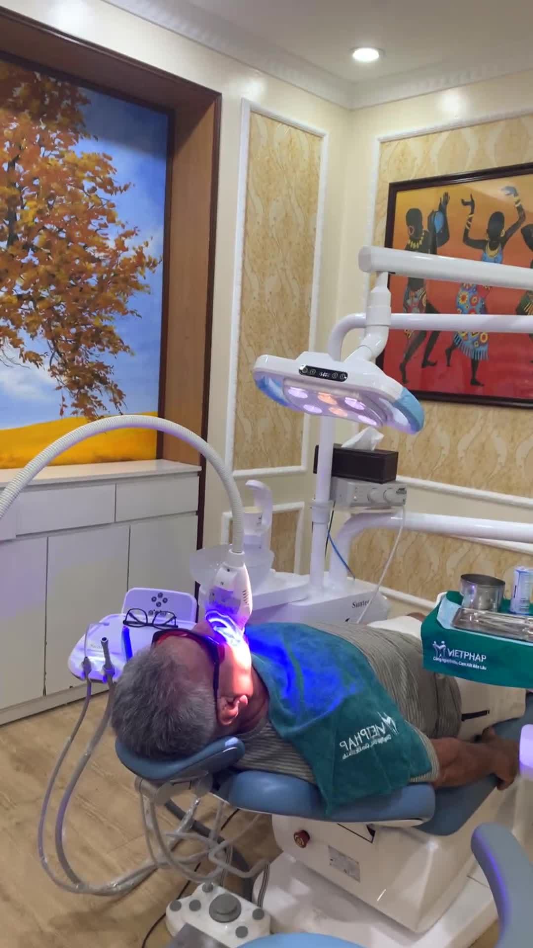 Ca tẩy trắng răng cho vị khách nước ngoài tại 29 Nguyễn Du