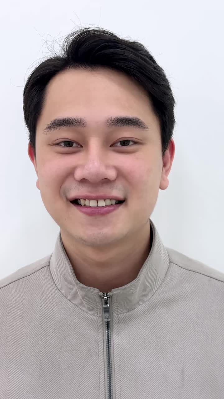 Một nụ cười đẹp đôi khi là tất cả những gì một nghệ sĩ cần để tỏa sáng đúng chất của họ.