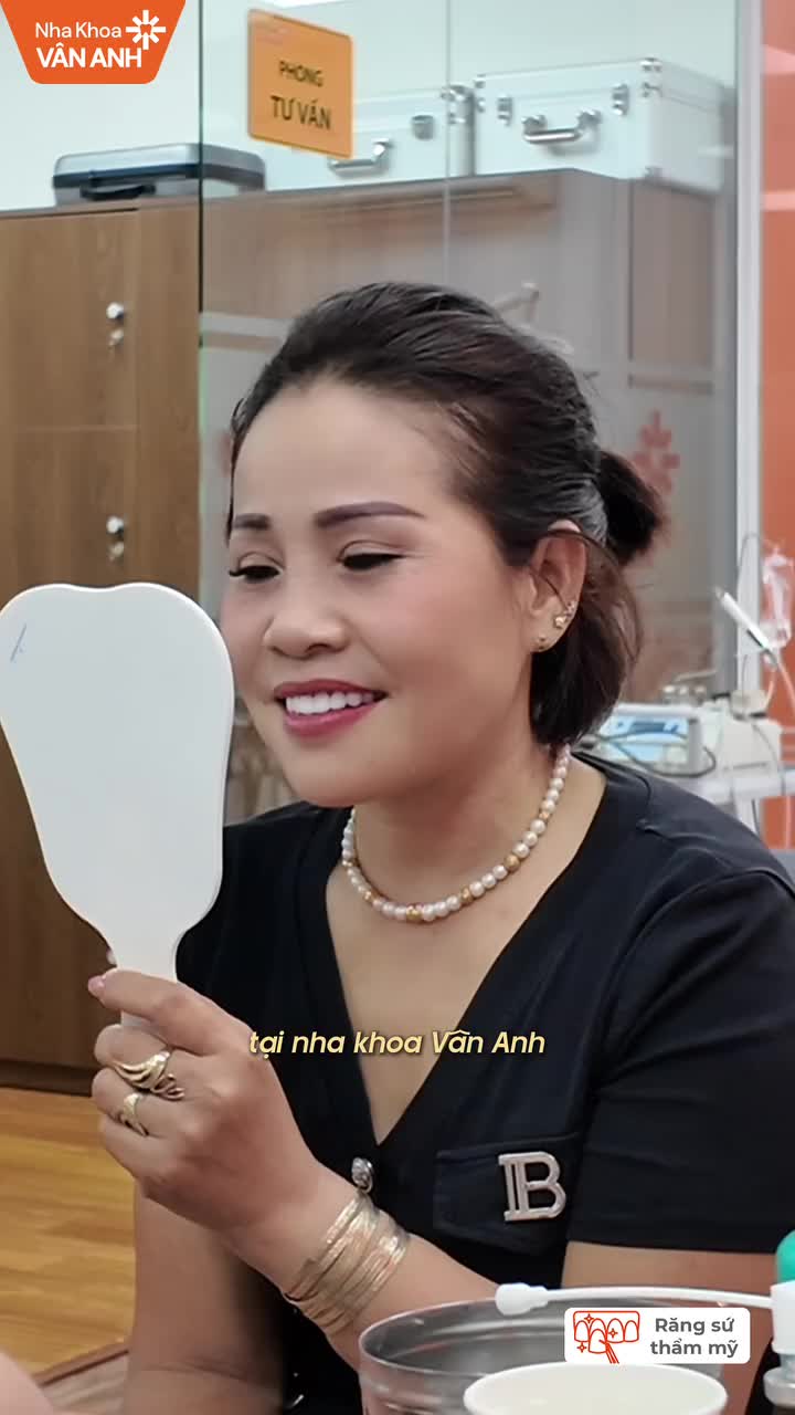 SỨ THẨM MỸ LÀM RĂNG XINH RINH NGAY BỘ QUÀ 5 TRIỆU ĐỘC QUYỀN
