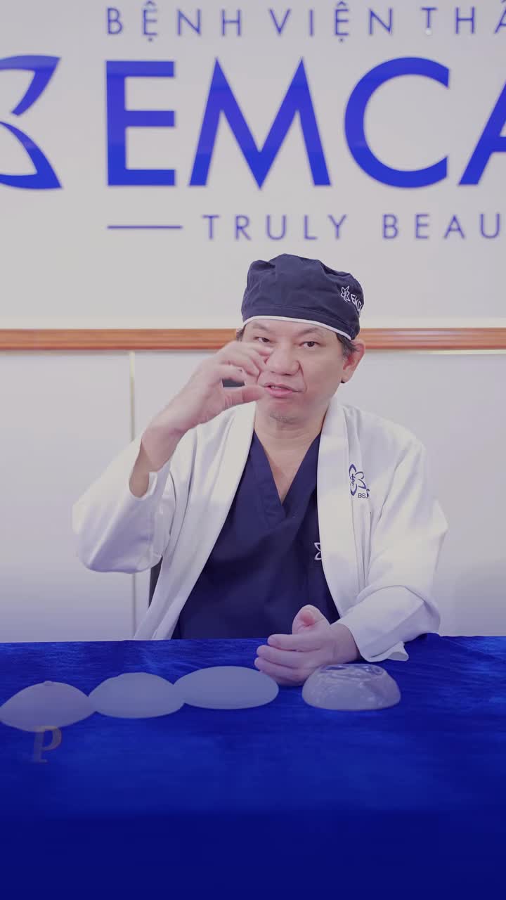 Hạ đường chân tóc điều chỉnh tỷ lệ gương mặt hiệu quả, mang lại diện mạo thanh thoát hơn.