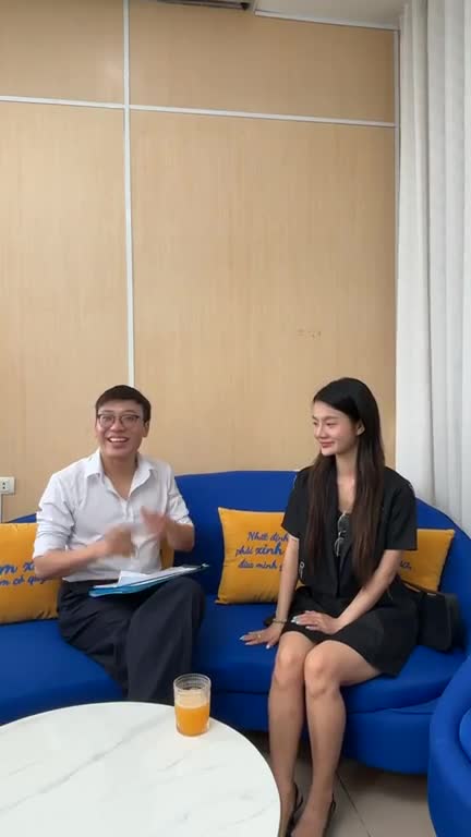 TÁI KHÁM NÂNG MŨI CÙNG CHỊ ĐẸP PHƯƠNG THẢO