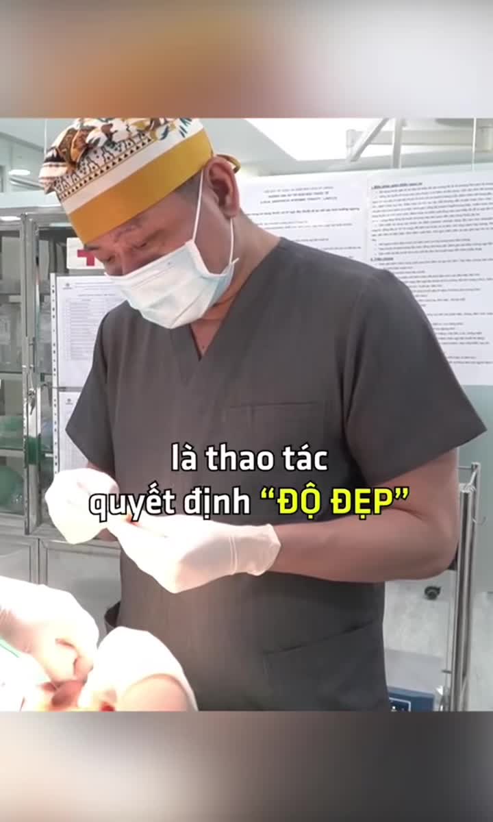 Cận cảnh Bs. Hùng tạo dáng cho vật liệu - bước quan trọng quyết định dáng mũi đẹp cho khách hàng!
