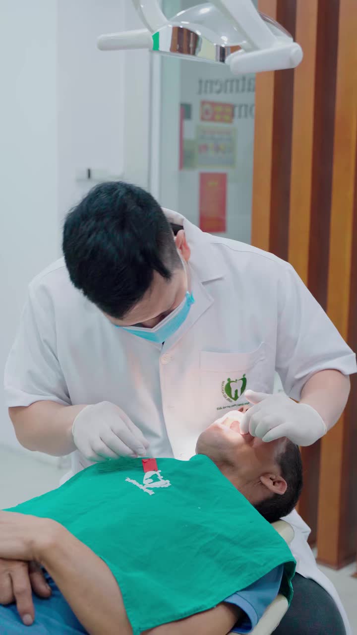 MẤT RĂNG TOÀN HÀM LÂU NĂM - CHÚ THÀNH TÌM LẠI NỤ CƯỜI VÀ KHẢ NĂNG ĂN NHAI