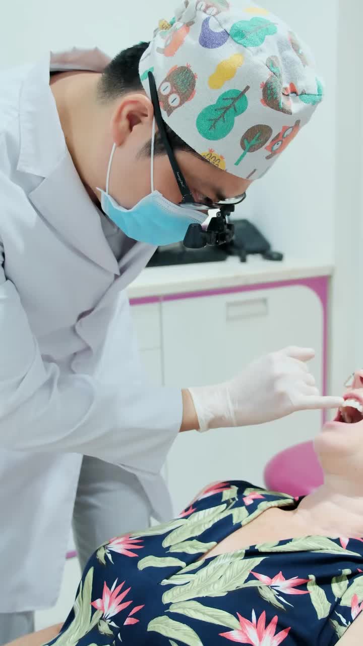 ĐÓNG KHE THƯA VÀ THAY ĐỔI MÀU RĂNG CHỈ BẰNG MIẾNG DÁN SỨ MỎNG?