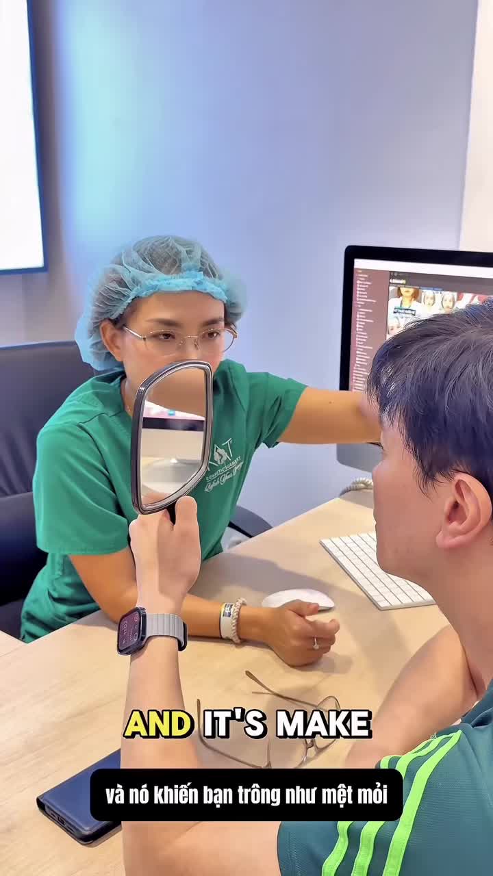 Giải đáp thắc mắc cho vị khách đến từ Malaysia