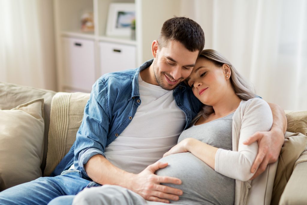 Cách bạn đời chia sẻ với vợ trong thời gian thai kỳ