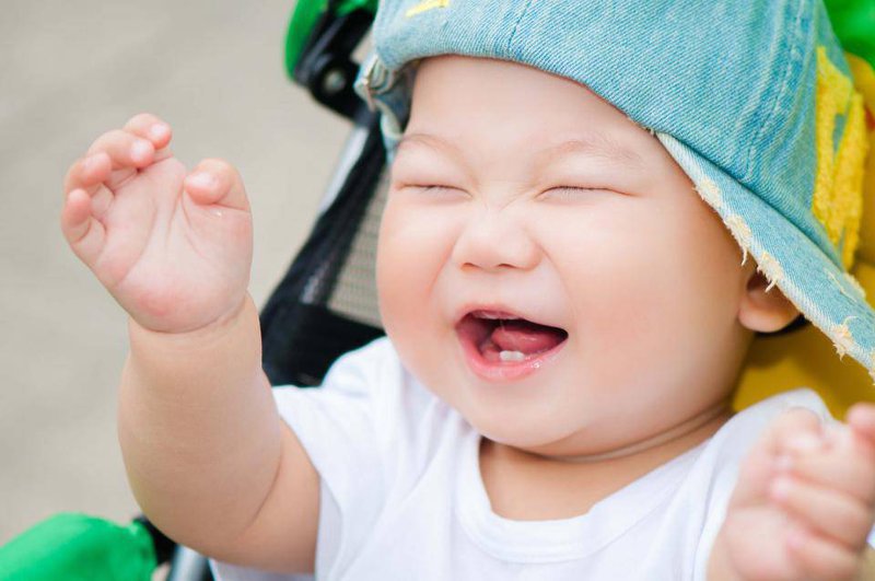 Tuổi mọc răng sữa, răng vĩnh viễn và thay răng ở trẻ em