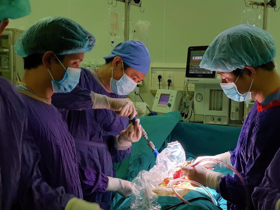 Nguyên nhân và triệu chứng thoát vị đĩa đệm cột sống thắt lưng - Bệnh viện Việt Đức