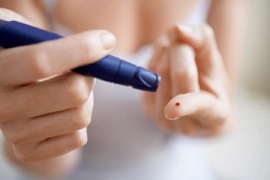 Hướng dẫn bệnh nhân tự theo dõi đường máu - Bệnh viện Nội Tiết trung ương