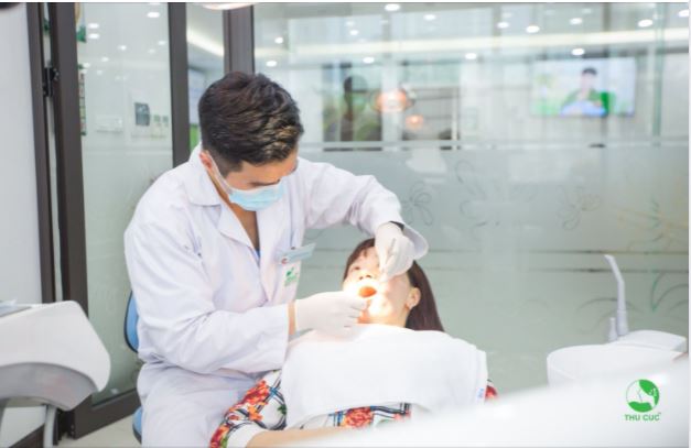 NIỀNG RĂNG KHÔNG MẮC CÀI