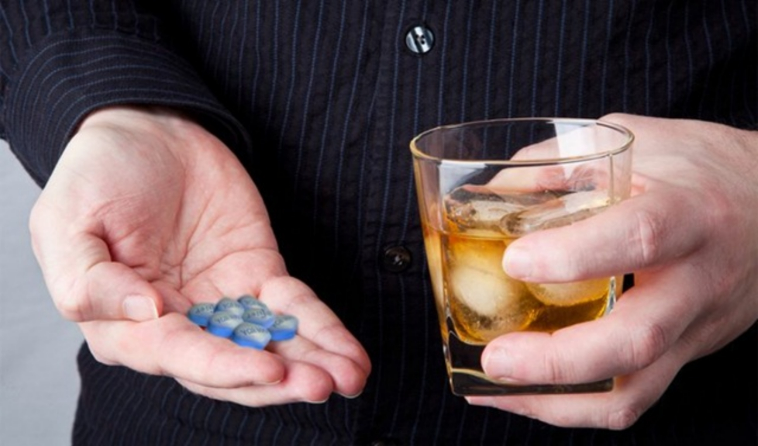 Uống rượu bia ảnh hưởng thế nào đến Viagra