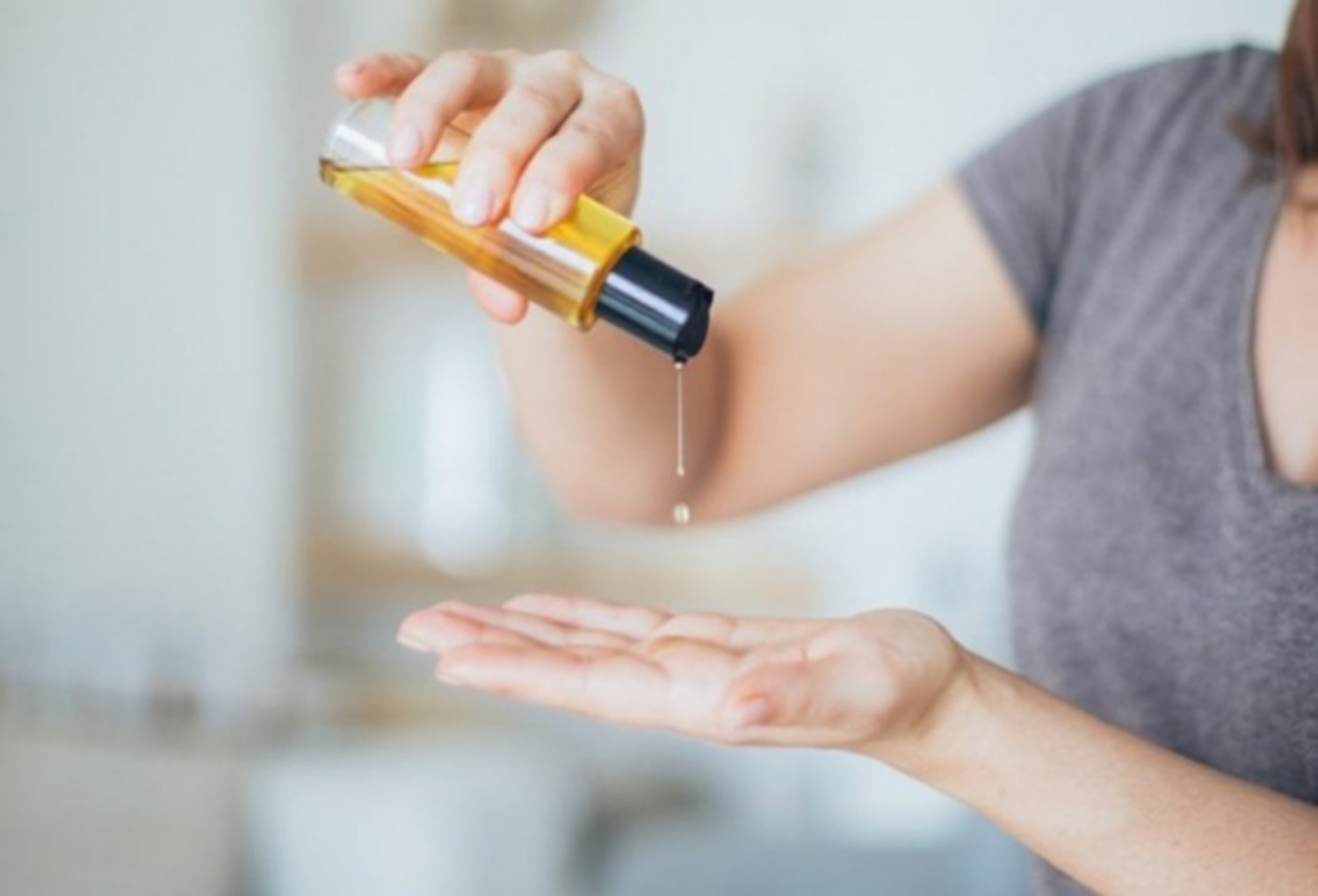 Những điều cần biết về phương pháp làm sạch da bằng dầu