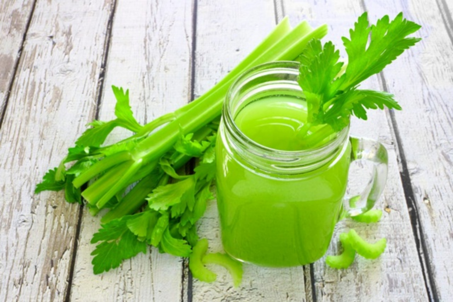 Các loại nước uống giúp loại bỏ sỏi thận tự nhiên