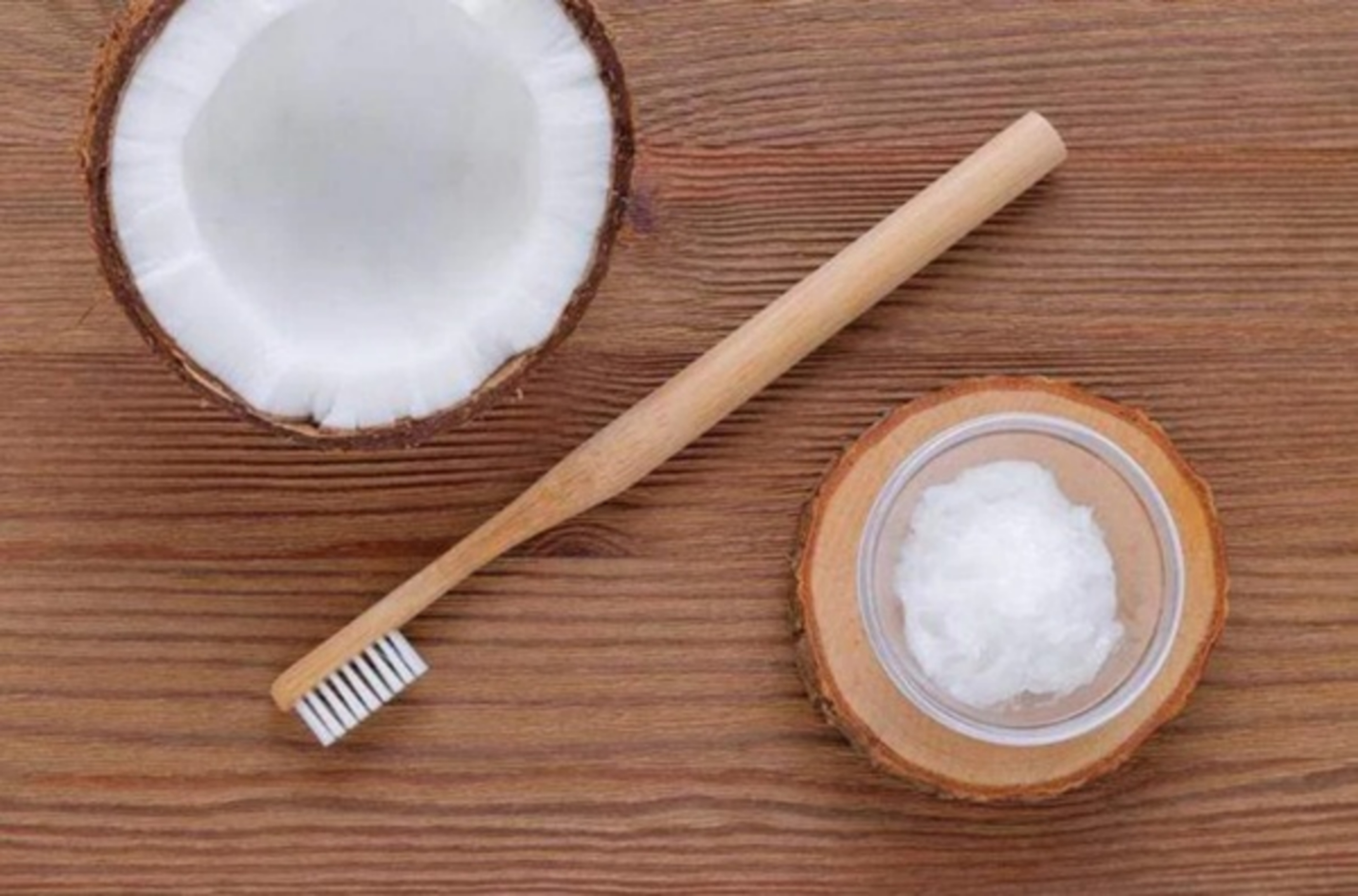 Súc miệng bằng dầu dừa có thể cải thiện sức khỏe răng miệng