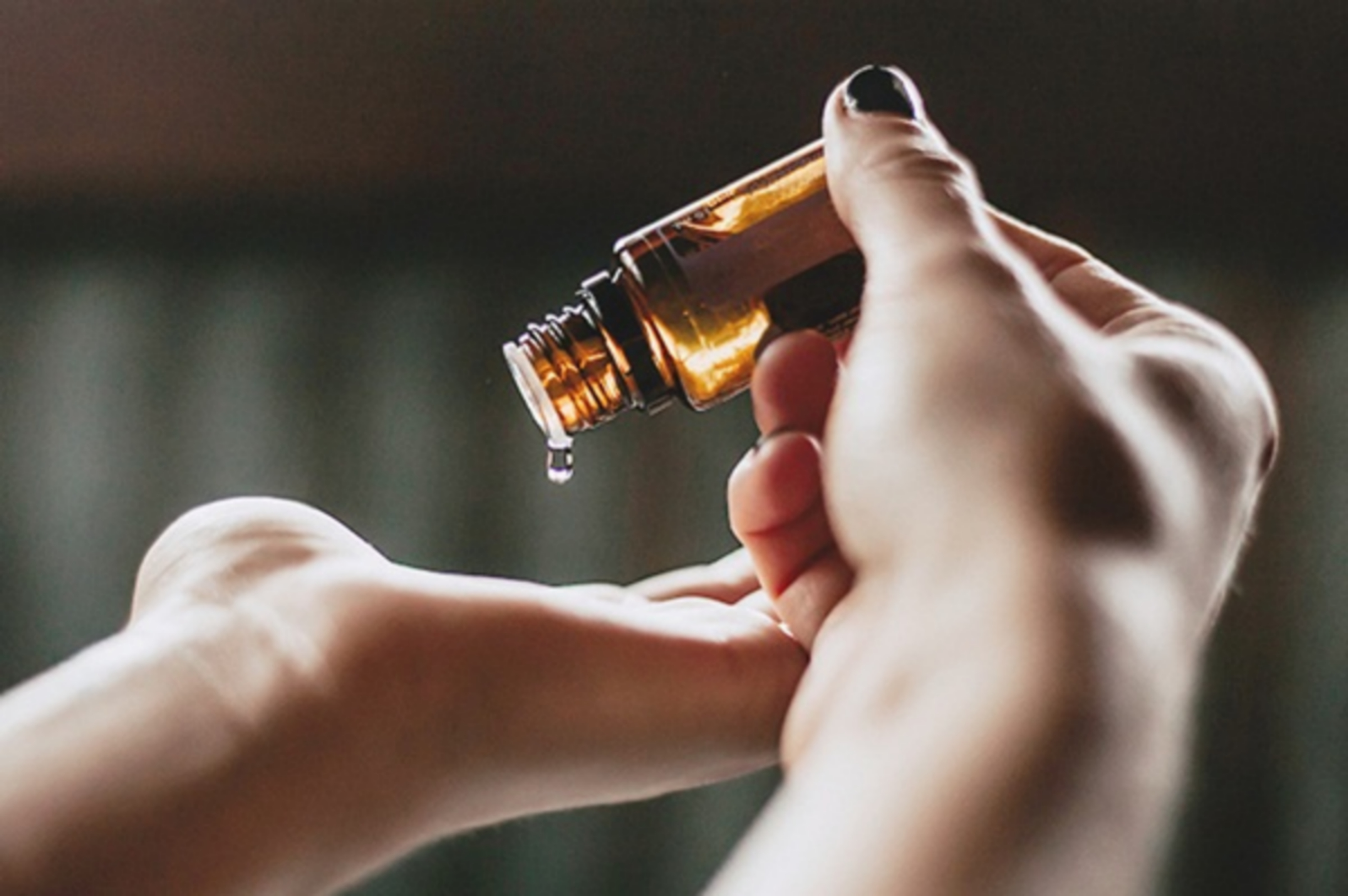Điều trị bệnh vảy nến bằng dầu và tinh dầu