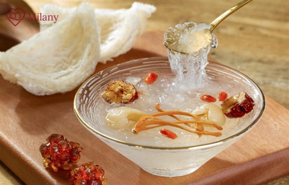 Sau sinh ăn yến được không