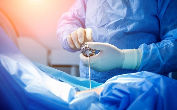 Các loại phẫu thuật điều trị gãy xương do loãng xương