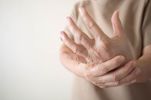 Sự khác biệt giữa viêm khớp dạng thấp và bệnh lupus