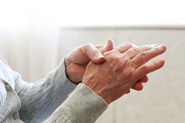 Làm thế nào để ngăn ngừa viêm khớp ở bàn tay?