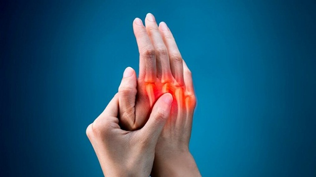 Các triệu chứng của bệnh viêm khớp dạng thấp