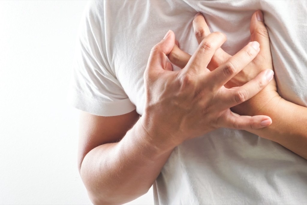 Huyết áp thay đổi trong cơn đau tim