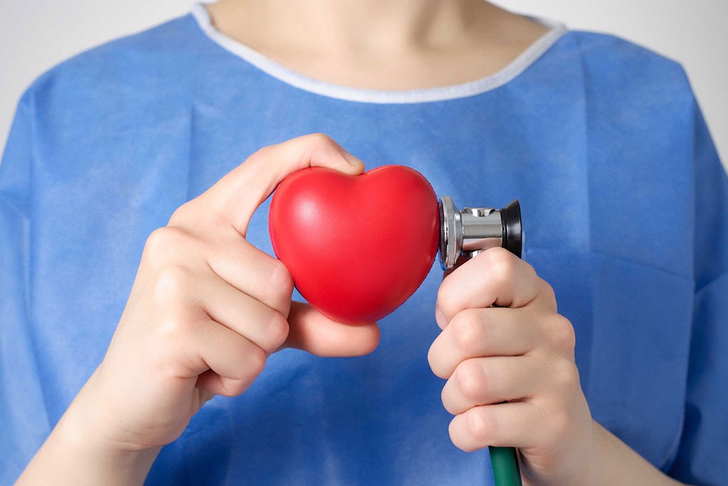 Trào ngược axit và bệnh trào ngược dạ dày thực quản (GERD) có gây đánh trống ngực không?
