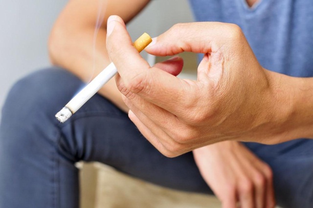 Hút thuốc lá gây hại cho mạch máu như thế nào?