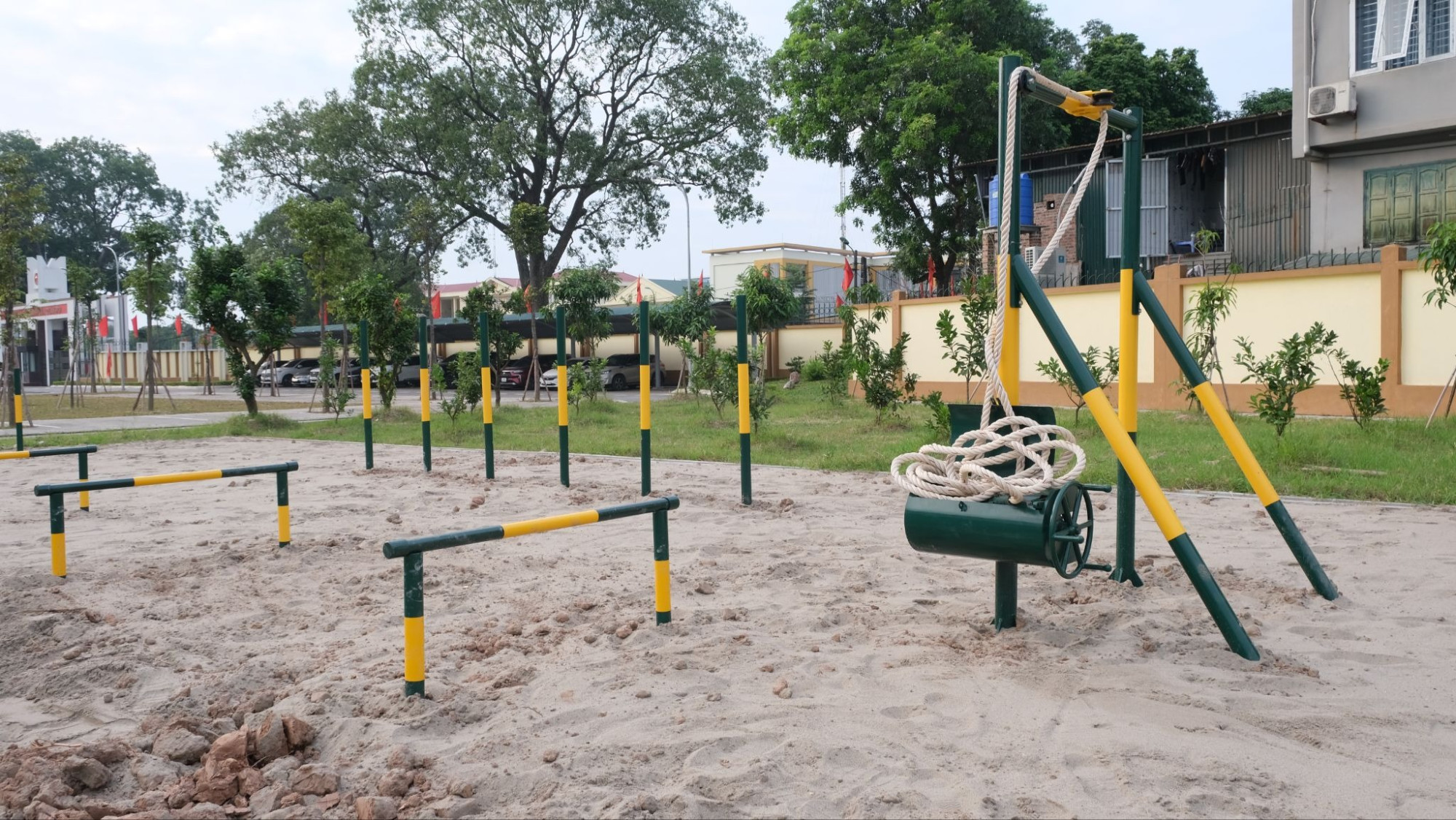 Thiết bị bãi thể lực lắp trung tâm 186 - Bộ tư lệnh 86