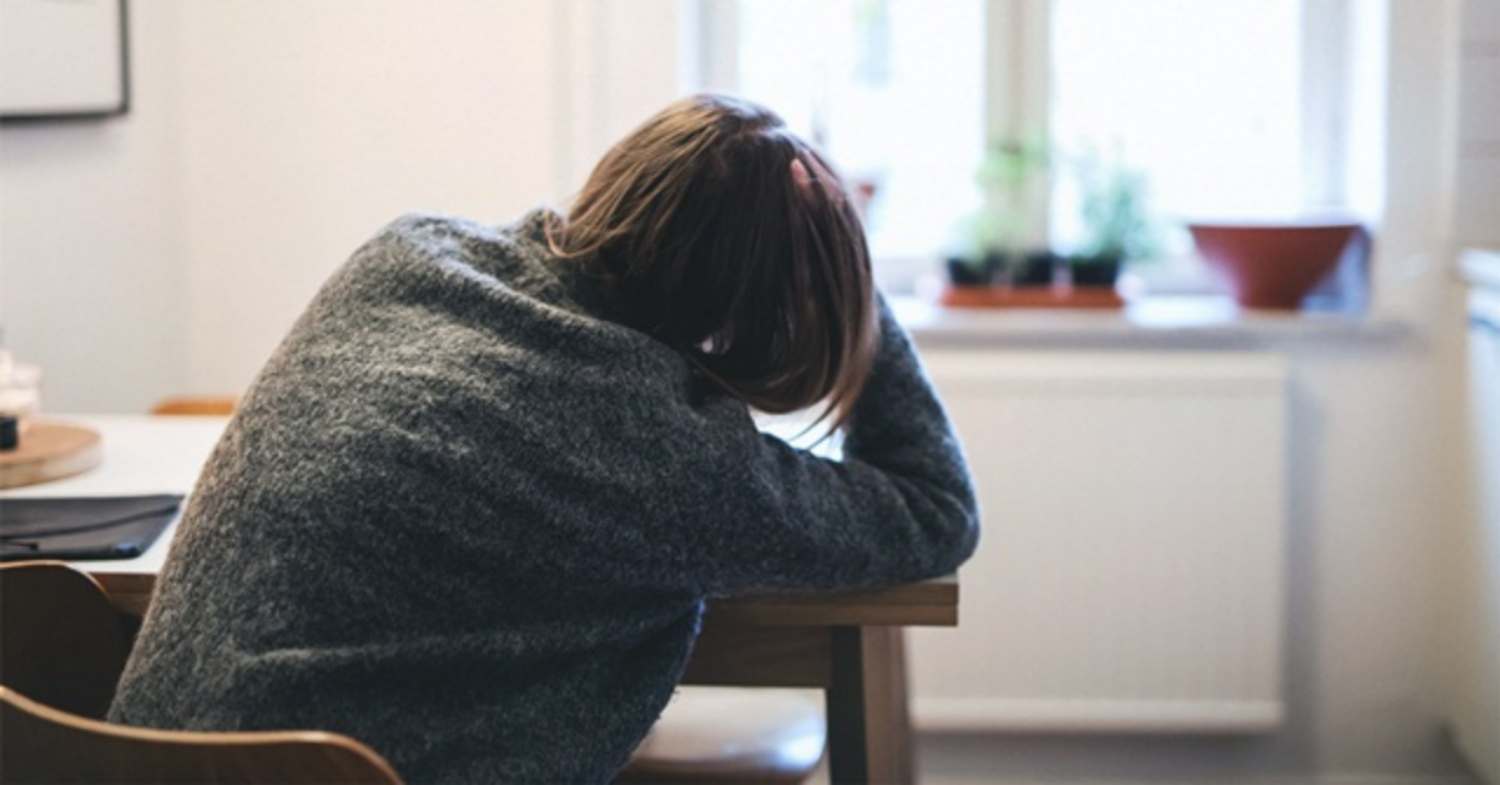 Làm thế nào để giảm cảm giác mệt mỏi do nhiễm HIV?